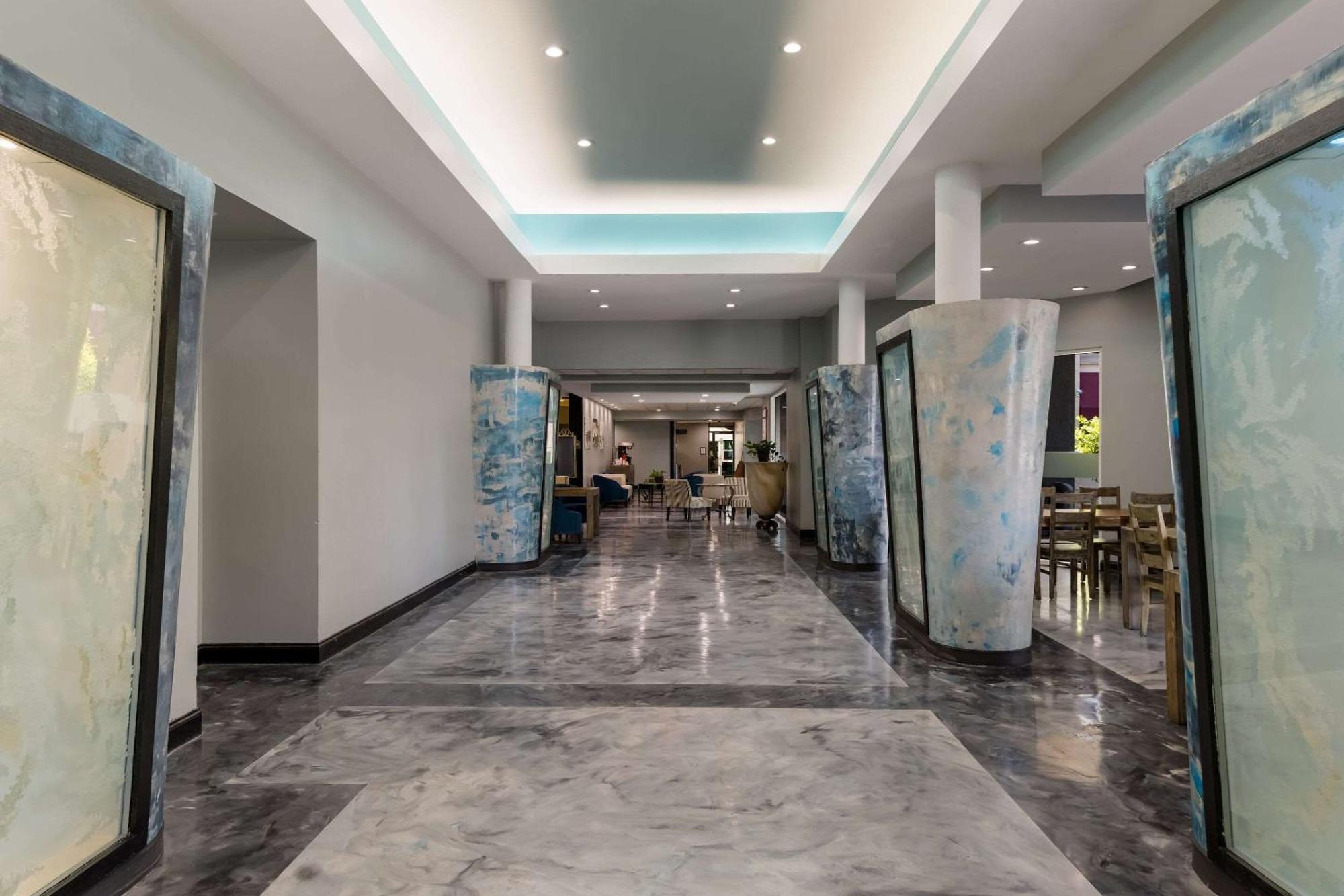 Suburban Studios San Angelo Bagian luar foto