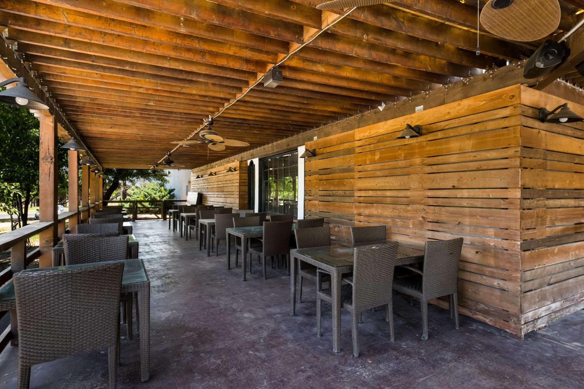 Suburban Studios San Angelo Bagian luar foto